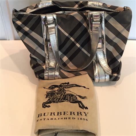 burberry black and white bag.